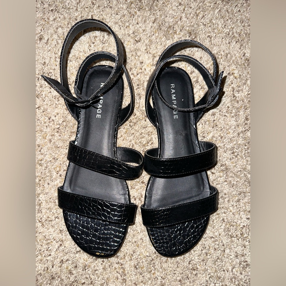 Rampage black textured scandals